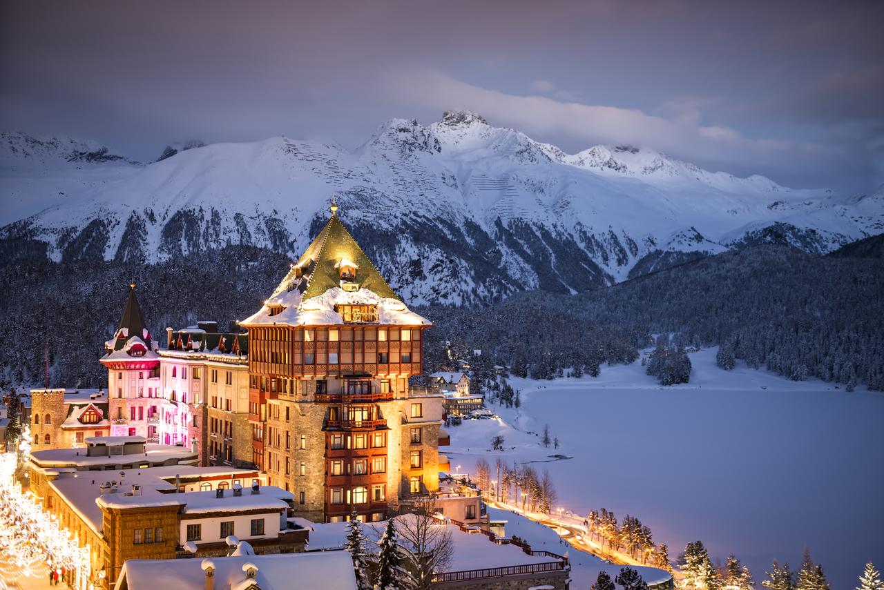 Badrutt's Palace Hotel Suisse Luxe vue montagnes