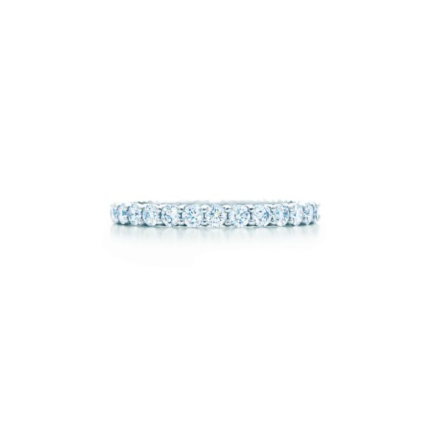 Alliance Tiffany Forever en platine et tour complet de diamants 2,2 mm – Size 9 Tiffany & Co.