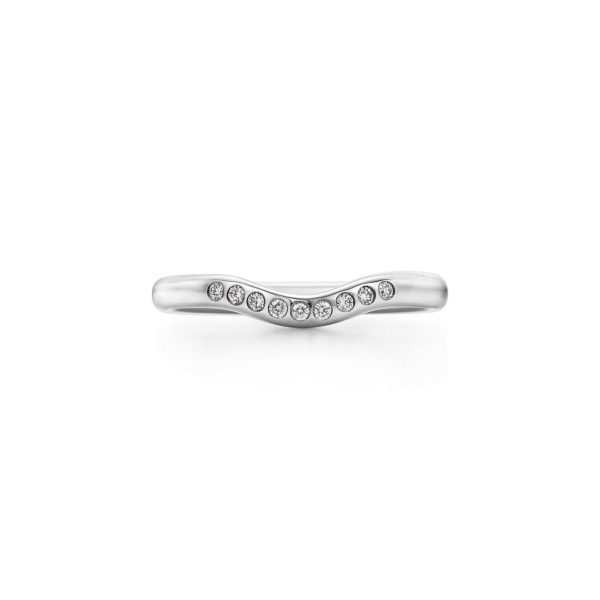 Alliance en platine et diamants, par Elsa Peretti. – Size 7 1/2 Tiffany & Co.