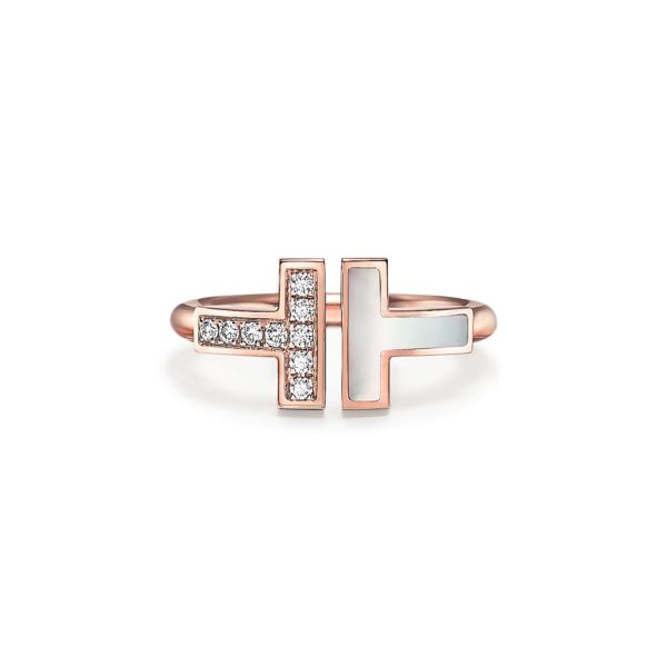 Bague Wire Tiffany T en or rose 18 carats, diamants et nacre – Size 6 1/2 Tiffany & Co.