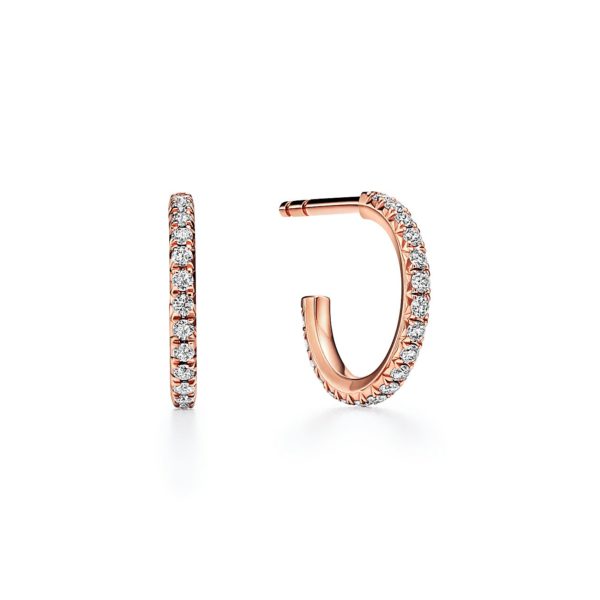 Boucles d'oreilles créoles Tiffany Metro en or rose 18 cts et diamants Small Tiffany & Co.