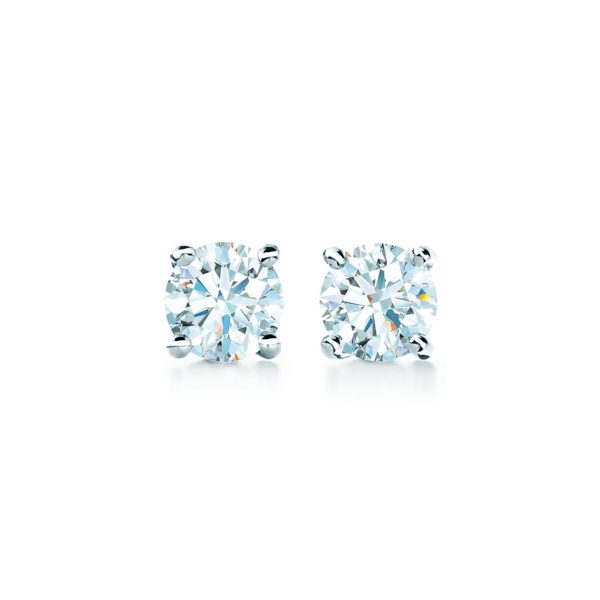Boucles d’oreilles ornées d’un diamant solitaire Tiffany, en platine 950 mil – Size 0.29 Tiffany & Co.