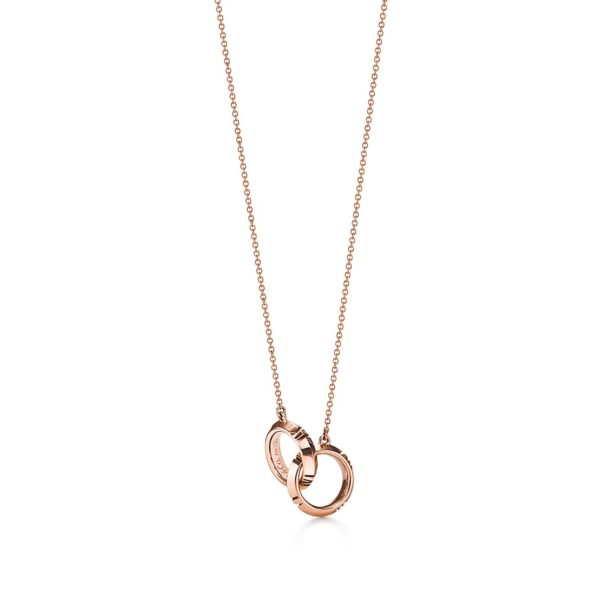 Pendentif Atlas X cercles pleins entrelacés en or rose 18 carats Tiffany & Co.