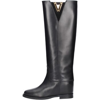 Bottes Via Roma 15  –