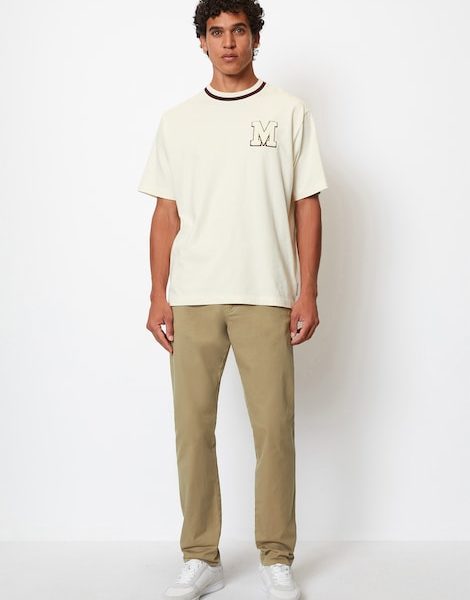 Chino de coupe tapered – Marc O’Polo