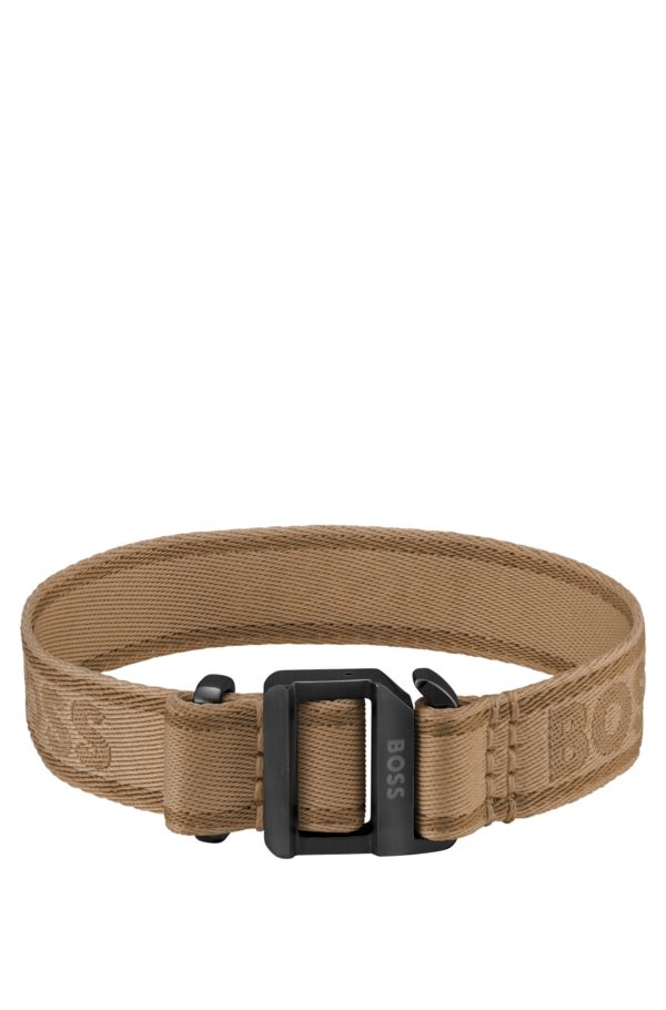 Hugo Boss Bracelet tissé logoté couleur camel avec boucle ajustable