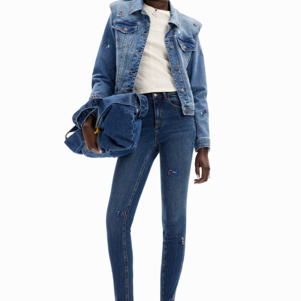 Jean slim perles fleurs Desigual