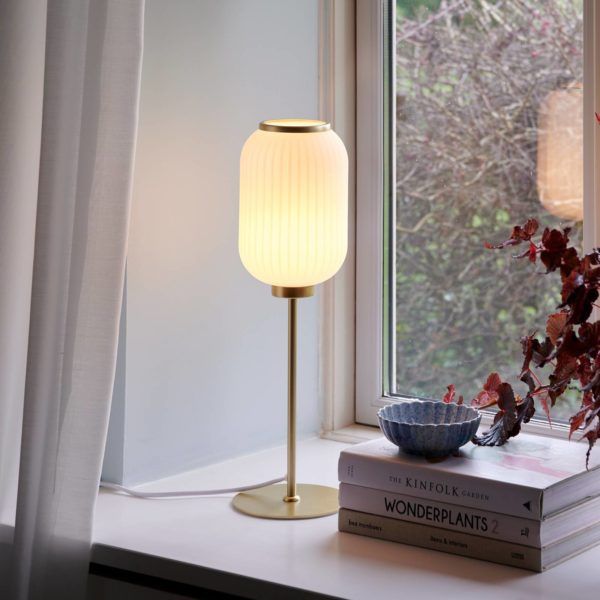 Nordlux Lampe à poser Milford, métal/verre, laiton/opale Nordlux