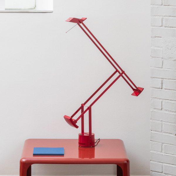 Artemide Tizio lampe à poser designer LED, rouge Artemide