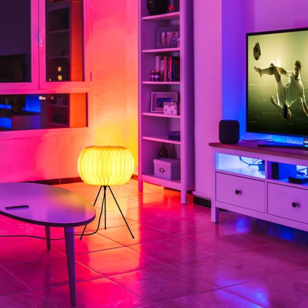 JUST LIGHT. Ampoule LED Mika ambiance stade, E27 10 W RGBW JUST LIGHT.