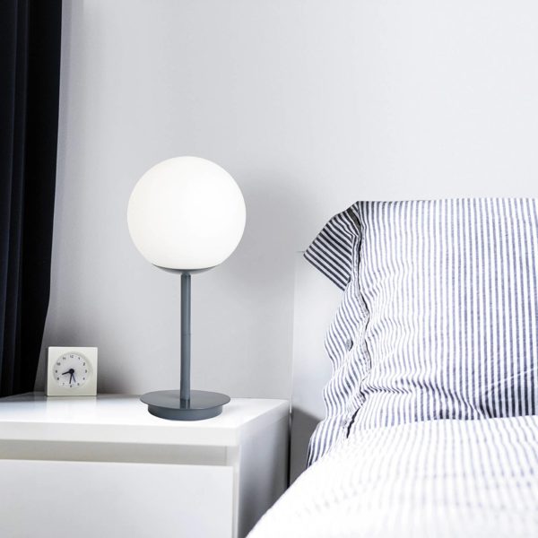 miloox by Sforzin Lampe à poser Jugen grise miloox by Sforzin