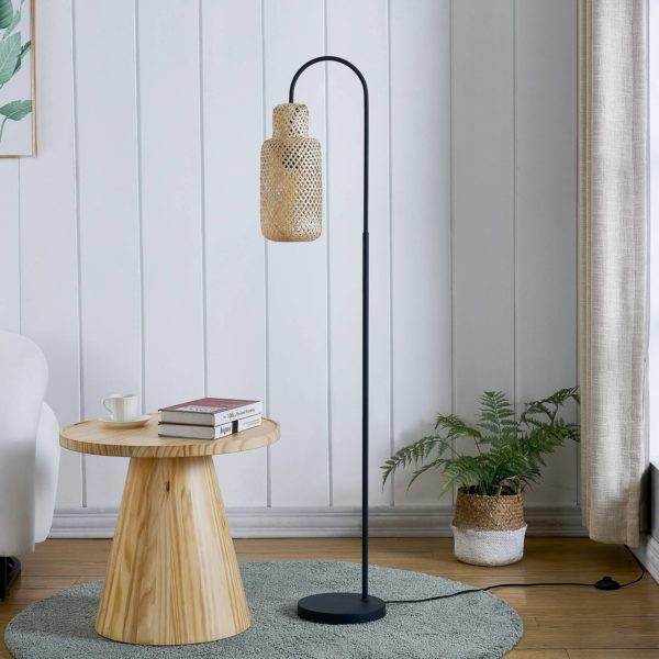 Lindby Venora lampe sur pied