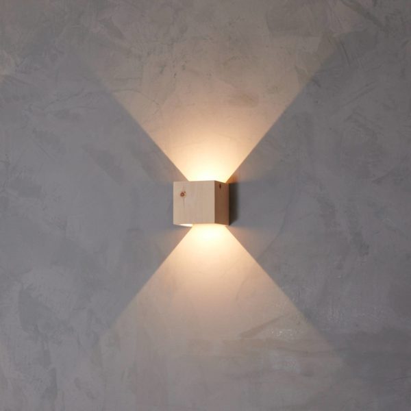 LeuchtNatur Cubus applique LED, pin cembro LeuchtNatur