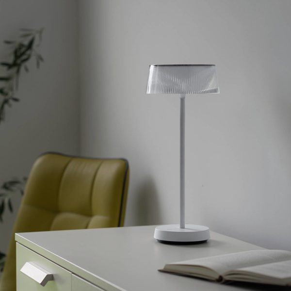 JUST LIGHT. Lampe table batterie LED Dora