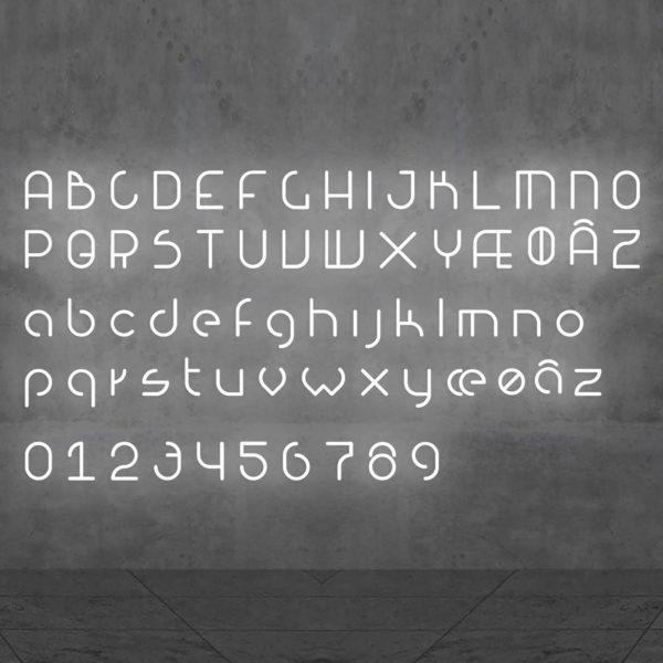 Artemide Alphabet of Light applique minuscule v Artemide