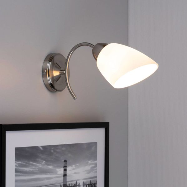 BRITOP Applique Varietta avec abat-jour de verre, nickel BRITOP