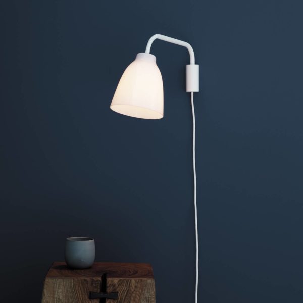 FRITZ HANSEN Caravaggio applique verre opale FRITZ HANSEN