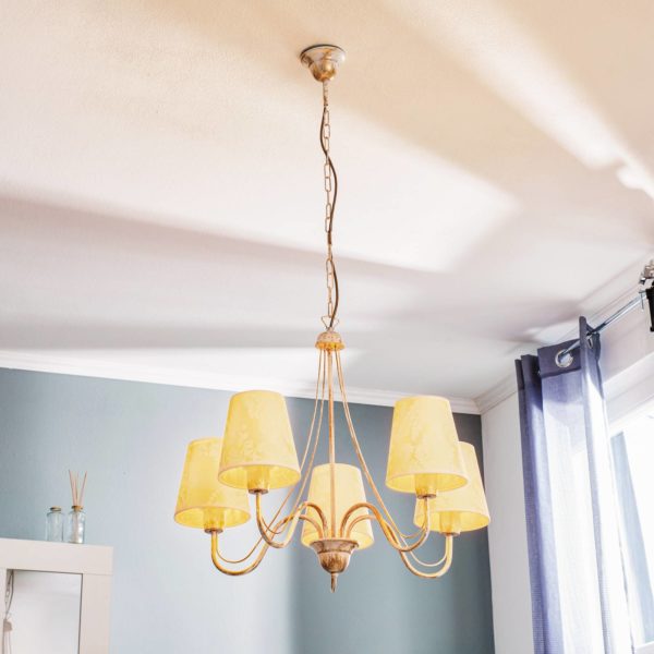 HELam Lustre Malbo à 5 lampes blanc avec abat-jour tissu HELam
