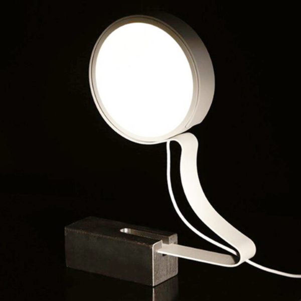 Knikerboker Lampe à poser LED DND Profile blanc Knikerboker