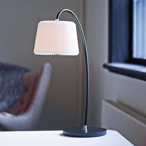 LE KLINT Snowdrop - lampe à poser en plastique Le Klint