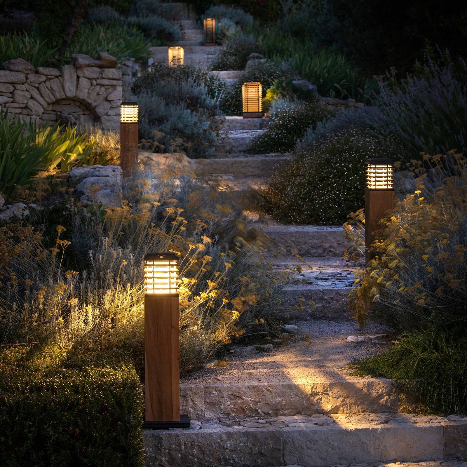 Les Jardins Borne solaire LED Tekura