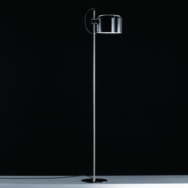 Oluce Coupé - lampe sur pied design intemporelle noire Oluce