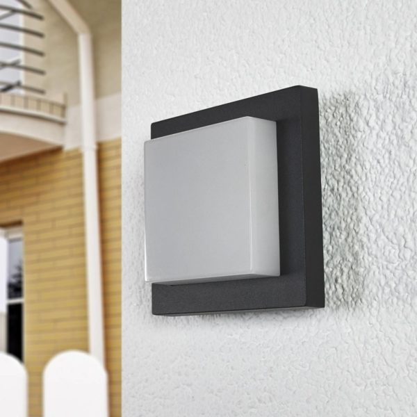 Lucande Applique d'extérieur LED Celeste au design simple LUCANDE