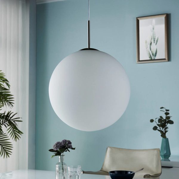 Lindby Suspension sphérique Marike en verre opale
