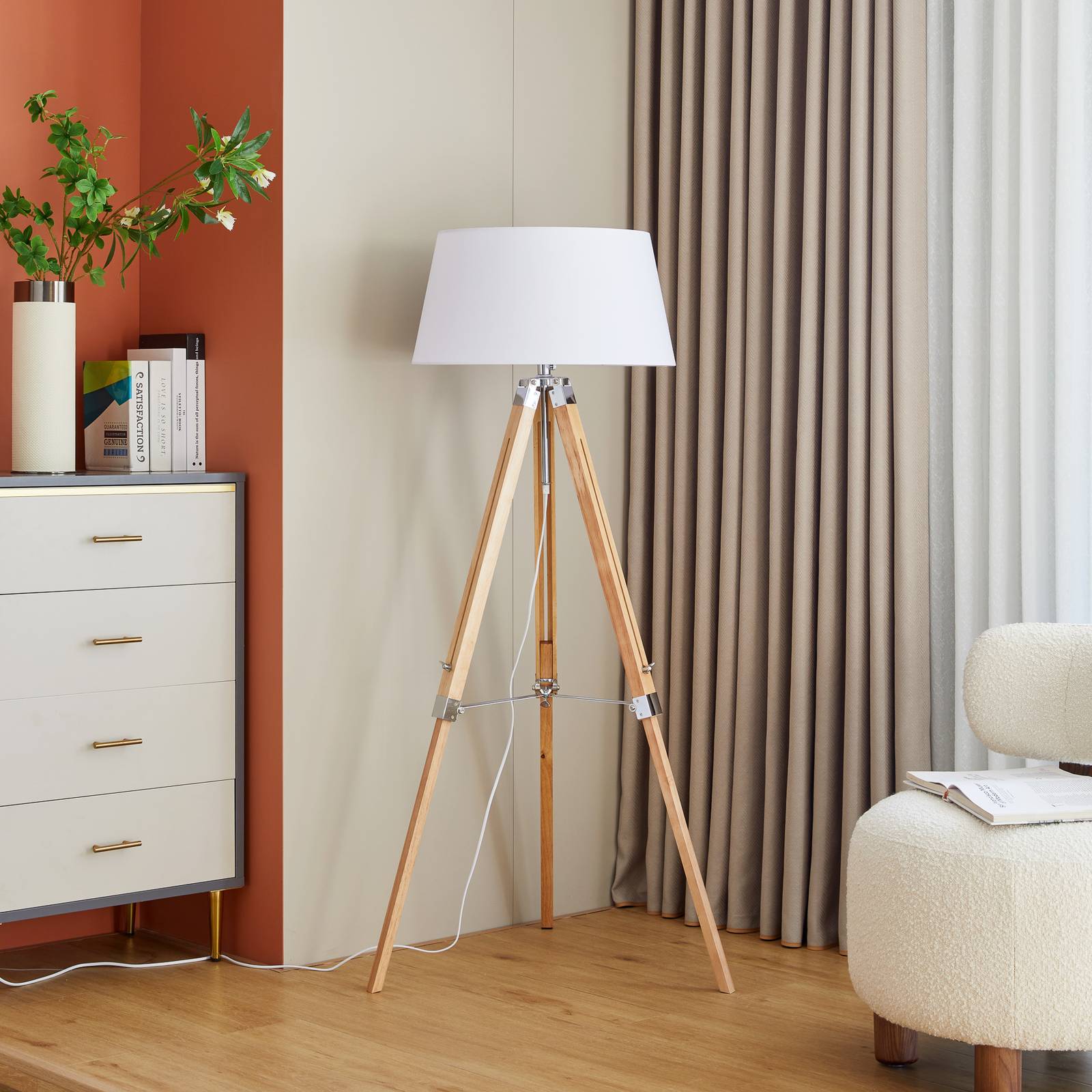 Lindby lampadaire Alessa