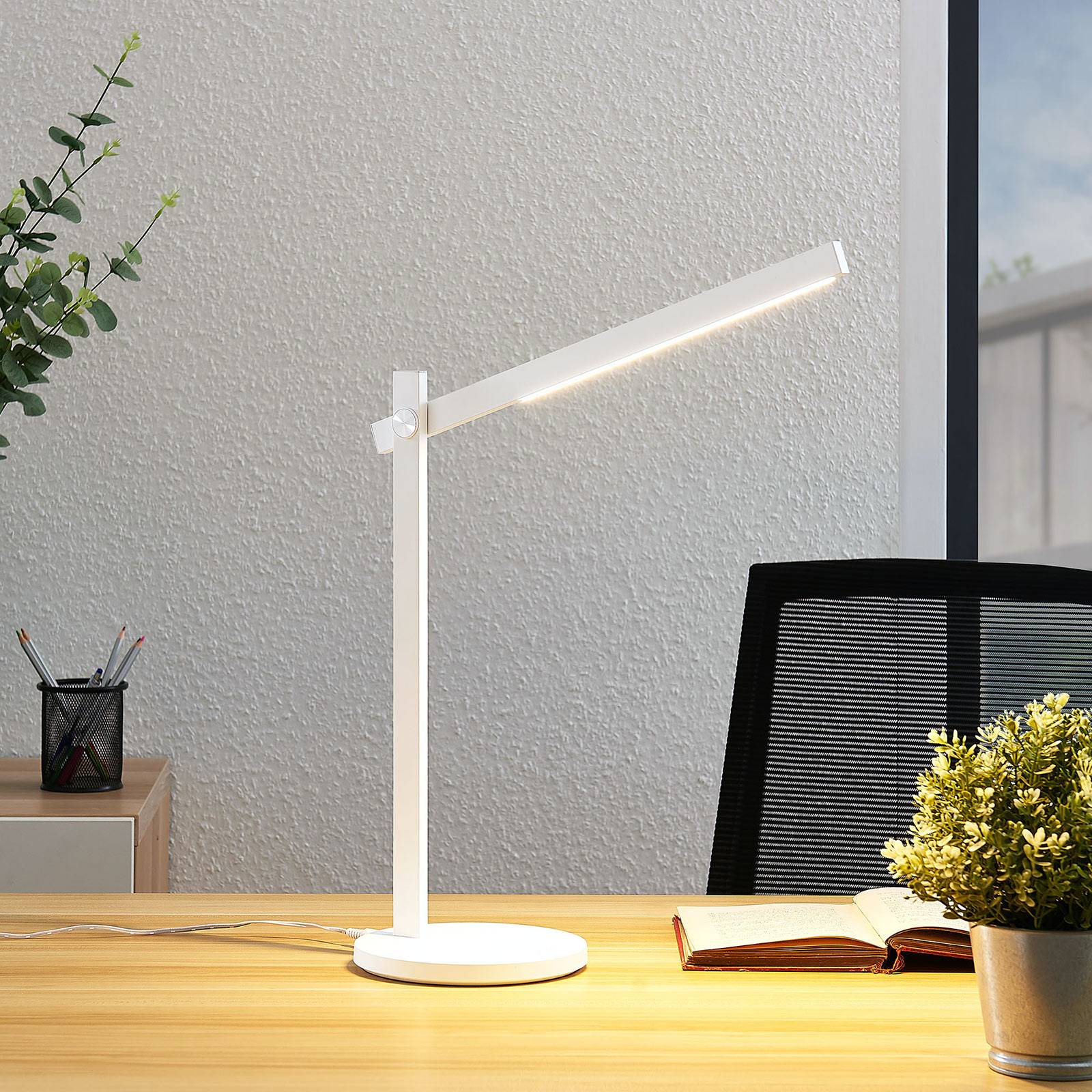 Lindby Lampe de bureau LED Loretta