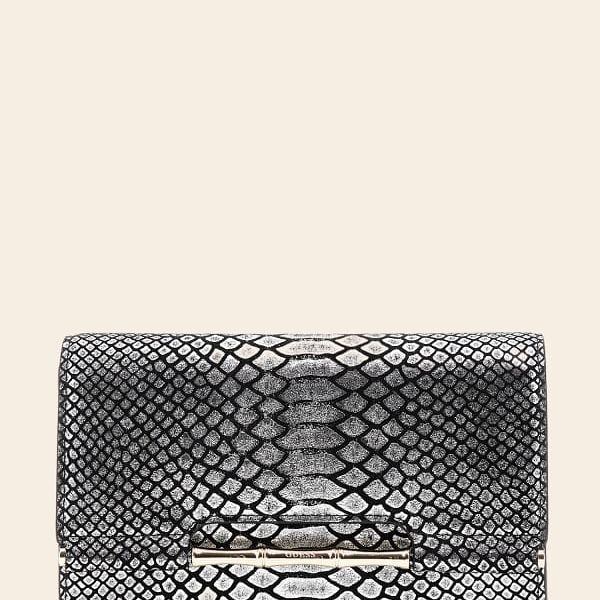Portefeuille Iris Cuir Véritable Avec Chaîne - Guess