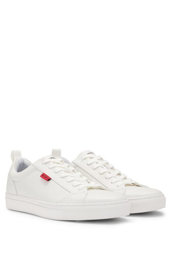 Hugo Boss Baskets en similicuir avec étiquette logotée rouge dans la couture latérale