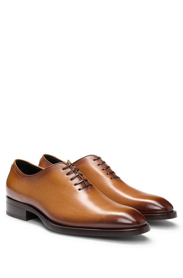 Hugo Boss Chaussures Oxford en cuir bruni confectionnées en Italie
