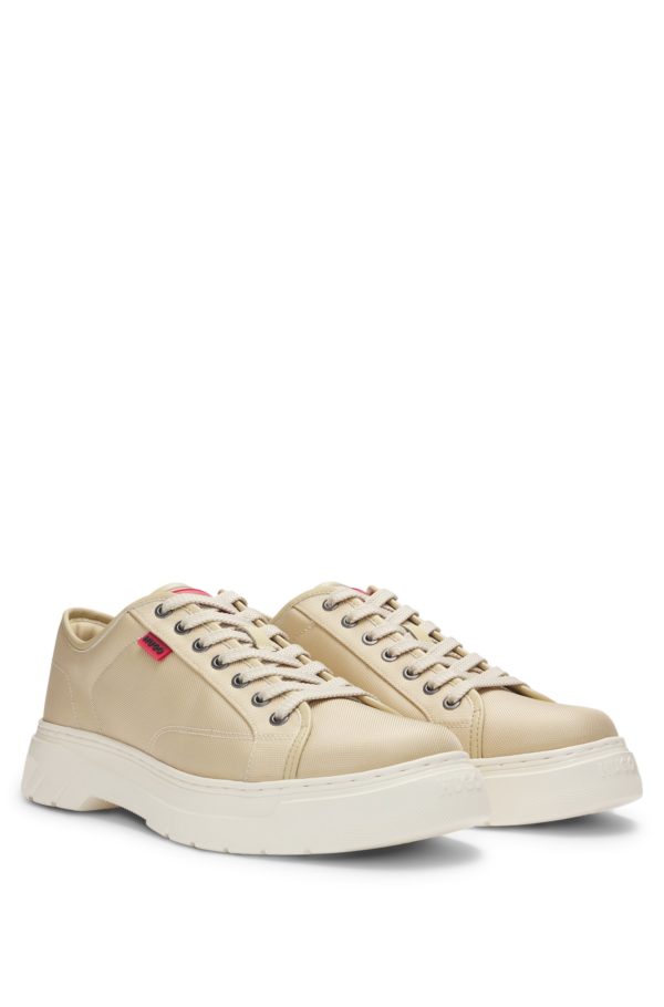 Hugo Boss Chaussures derby à la tige texturée avec semelle extérieure en EVA