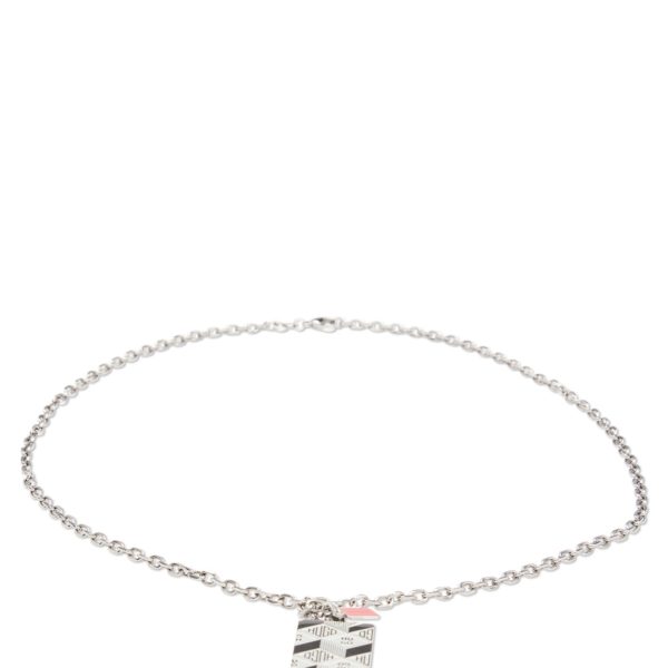 Hugo Boss Collier argenté avec pendentif à logos mélangés