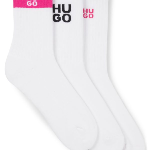 Lot de trois paires de chaussettes courtes côtelées à logos revisités – Hugo Boss