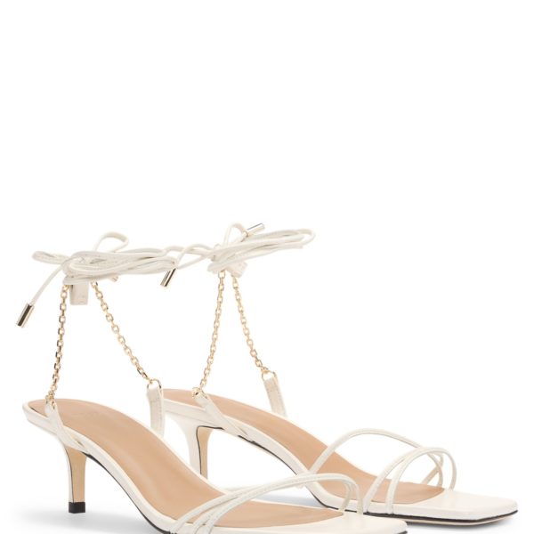 Hugo Boss Sandales en cuir avec chaîne dorée