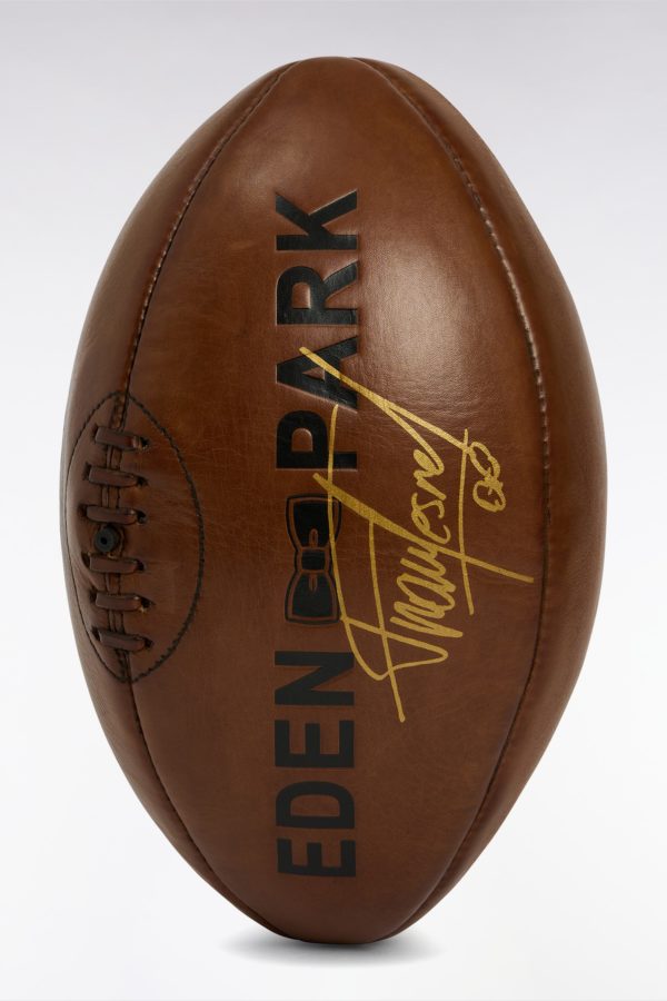 Ballon De Rugby En Cuir Marron Signé Eden Park
