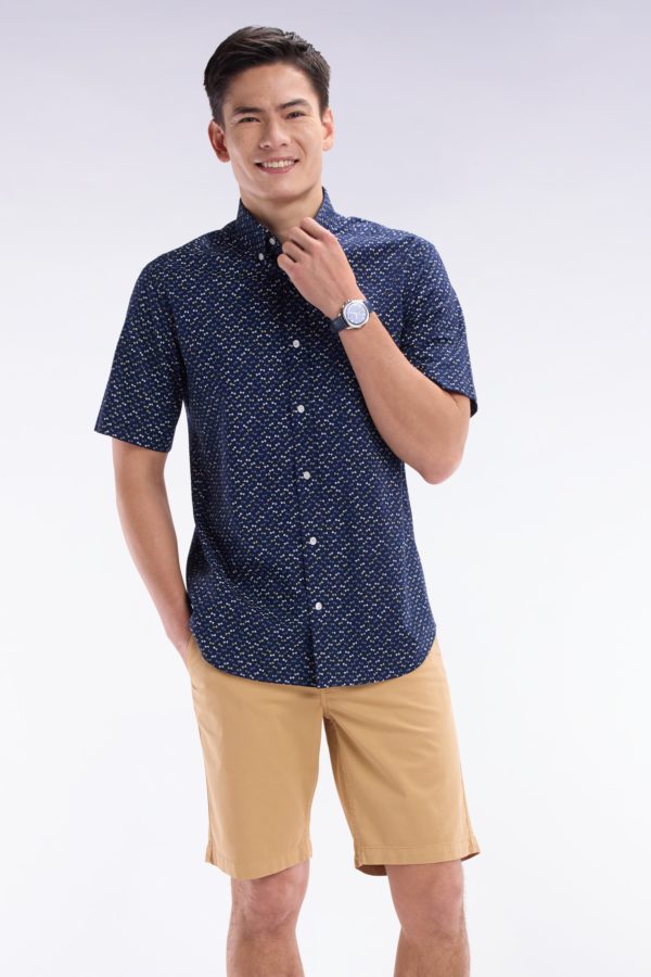Chemise À Manches Courtes En Popeline De Coton Gris Foncé Imprimé Nœud Papillon Multicolore Coupe Droite Eden Park – Image 2