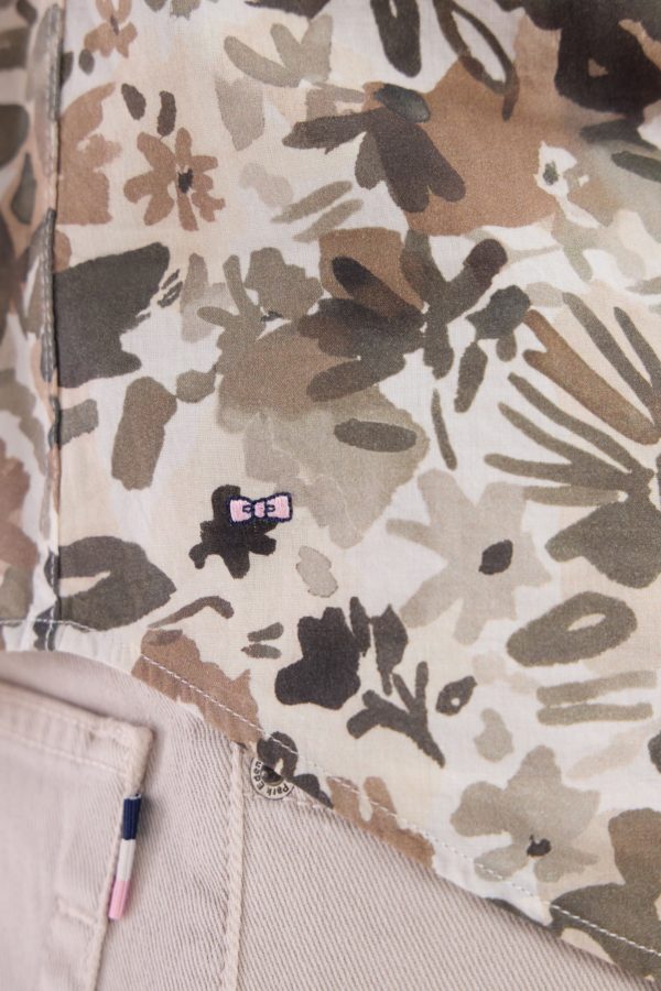 Chemise À Manches Courtes En Coton Imprimé Floral Kaki Coupe Ajustée Eden Park – Image 4