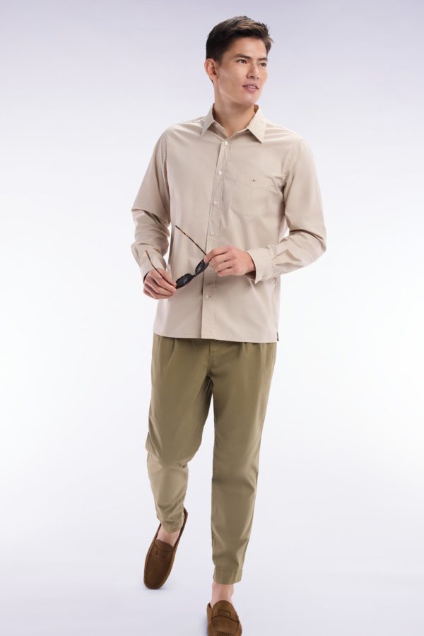 Chemise Unisexe En Coton Et Lyocell Stretch Beige Coupe Droite Eden Park – Image 2