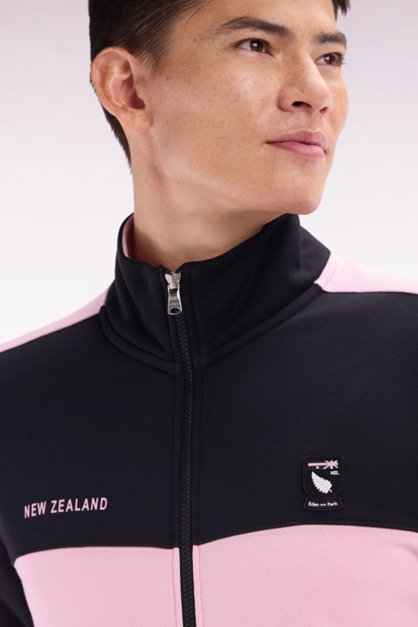 Sweatshirt New Zealand En Molleton Coton Noir Et Rose Coupe Décontractée Eden Park – Image 4