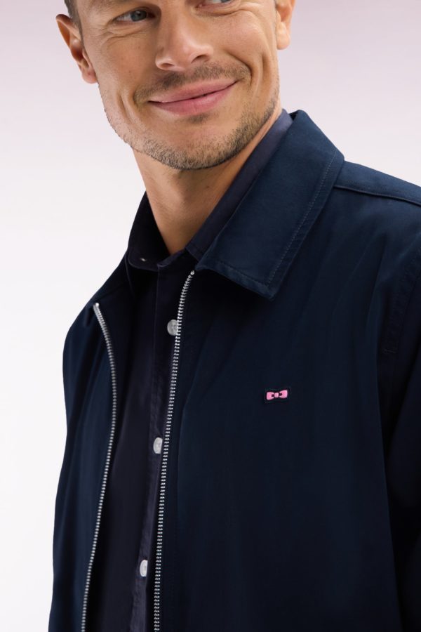 Blouson Zippé Déperlent En Coton Stretch Marine Eden Park – Image 4