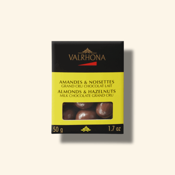 Amandes et noisettes enrobées de chocolat au lait - 50g - VALRHONA