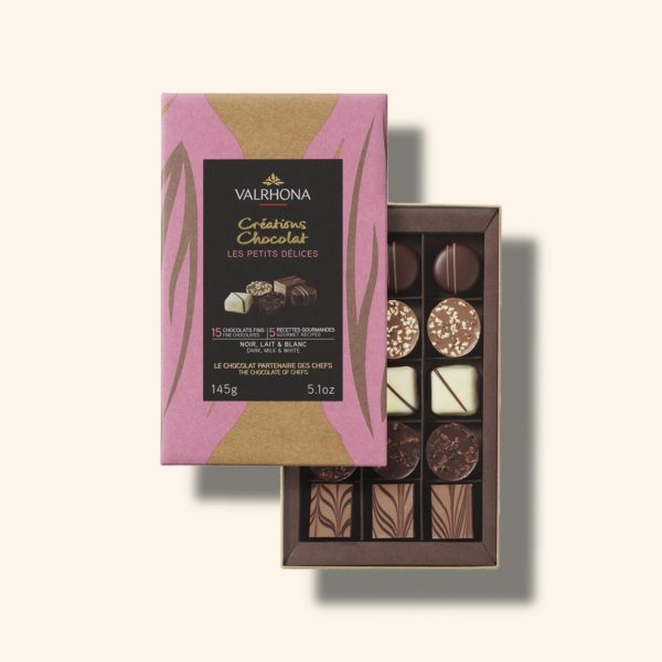 Coffret 15 bonbons de chocolat noir, lait et blanc - 145g - VALRHONA