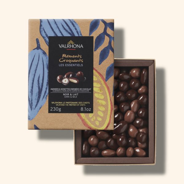 Coffret amandes et noisettes enrobées de chocolat noir et lait - 230g - VALRHONA