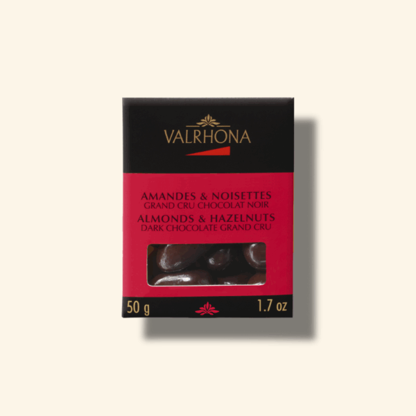 Amandes et noisettes enrobées de chocolat noir - 50g - VALRHONA