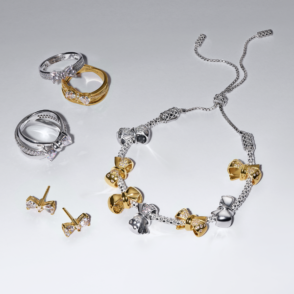 Bague Anneau Croisé & Nœud Scintillant – Pandora