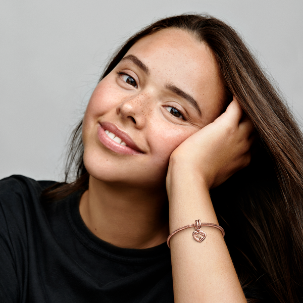 Charm Pendant Séparable Cœurs de Sœurs Entrelacés – Pandora